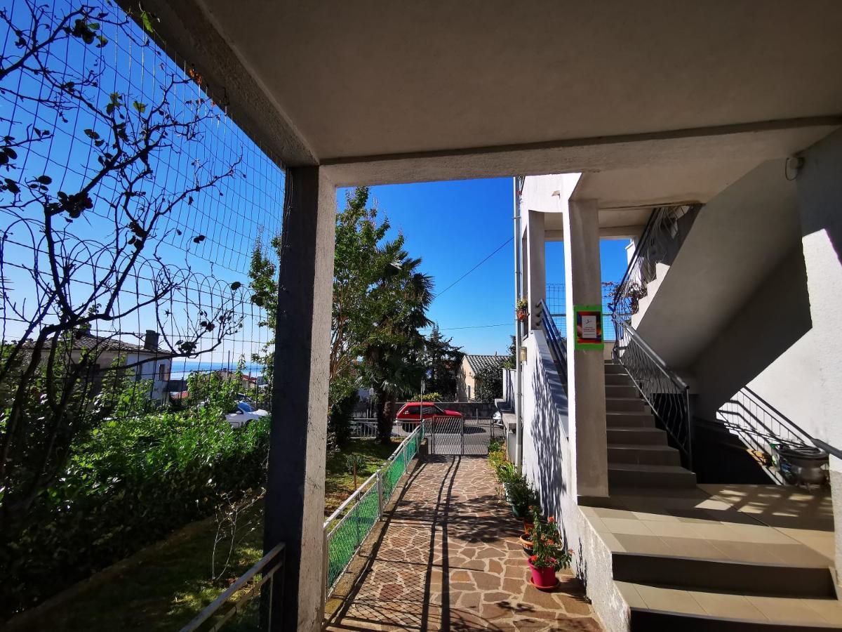 Anita Studio Apartment With Terrace 리예카 외부 사진